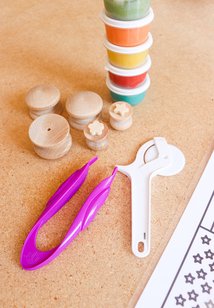 play-dough teacher classroom starter kit with lessons